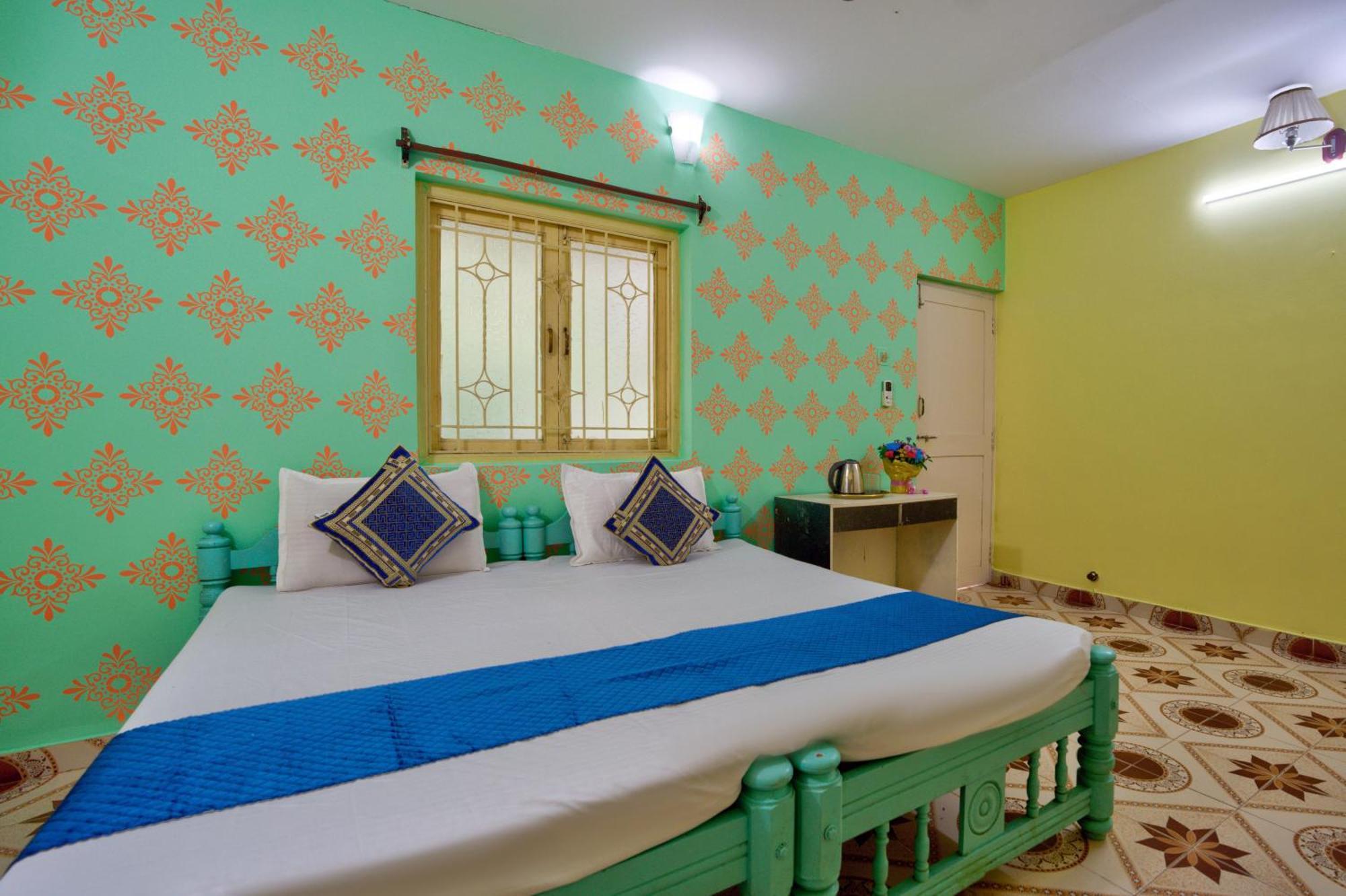 Oceanic Pearl Beach Guest House Calangute Exterior photo